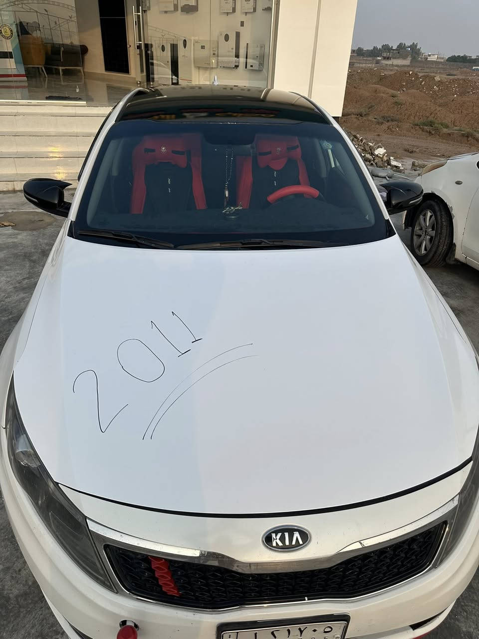 السلام عليكم 
اوبتما 2011 خليجي للبيع  
مكينه 2000
مري شفط
بصمه أبواب 
بصمه صندوق
بصمه تشغيل 
لايت زنون ثلجي
وبعد بيه مواصفات
ضرر 3قطع صبغ اثر شخط
للاستفسار ***********
صدر وحداديه جديد جاهزه من كلشي
