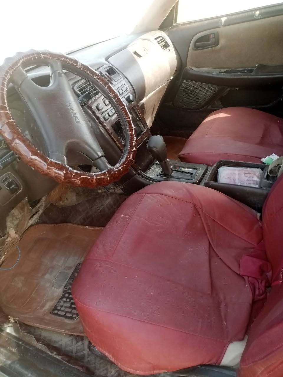 سيارة للبيع مارك مكفولة لعيب الشرعي ناصرية حي الجوادين اسعر 36 الرقم بصرة ***********
