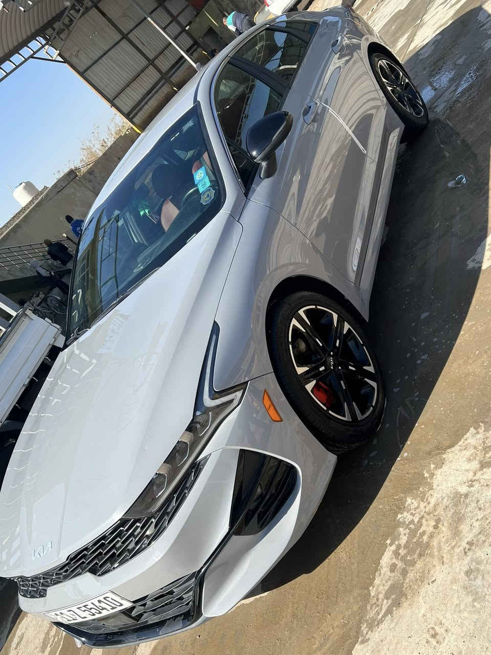 سلام عليكم كي فايف اللبيع مواصفات معروفه دواخل احمر ماشيه ١٥الف سيارة موديل ٢٣بدون حادث كفاله رقم بغداد ب اسمي والاتصال ع هاذا رقم *********** مامتواجد على لفيس
