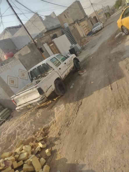 دير مديل 2010 مكينه كير حداديه خير من الله بدي بي خياسات وين ميعجبك اطلع سعر البيع 15 ورقه وبيه مجال موبايل ***********
