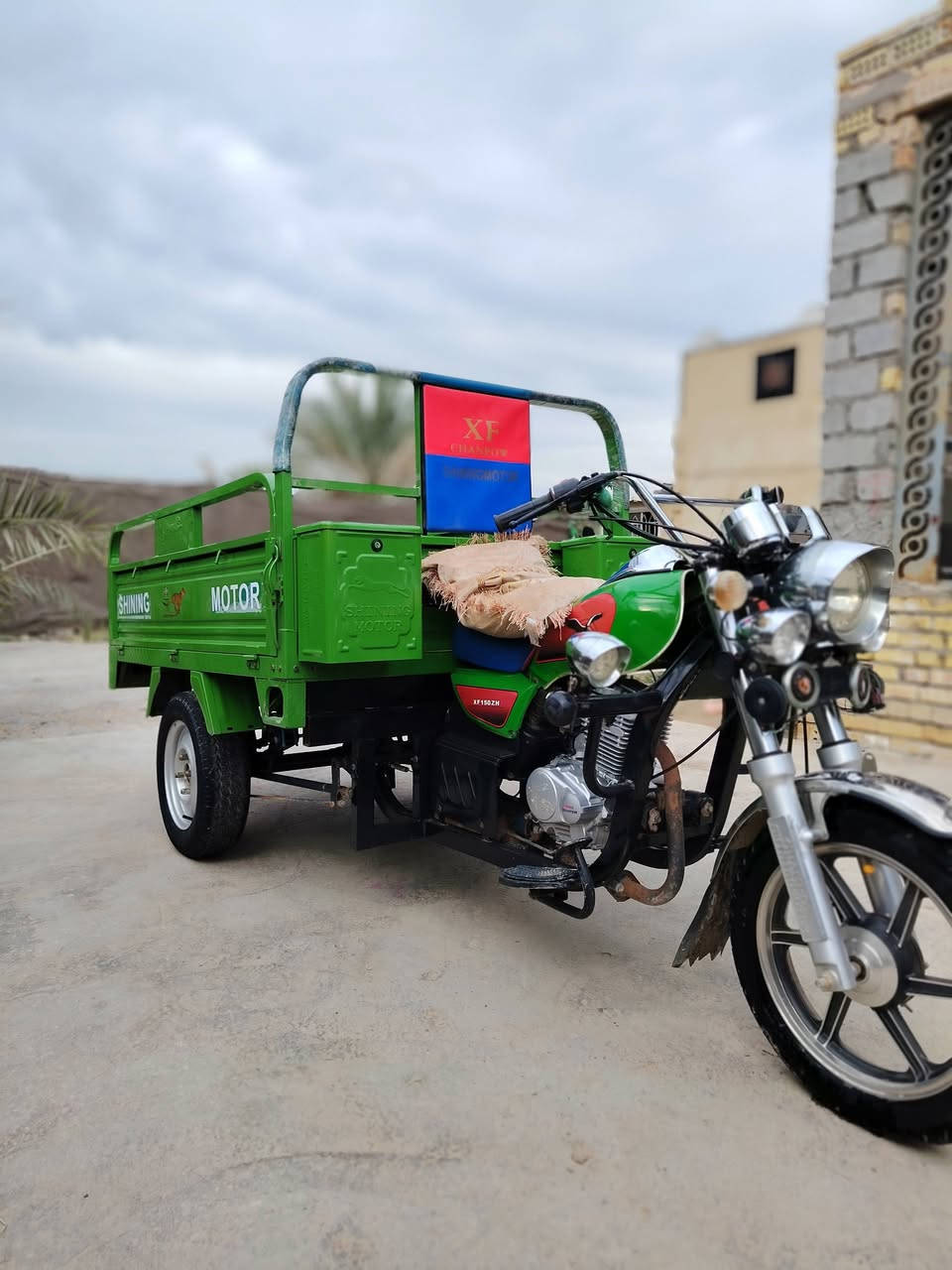 السلام عليكم شباب ستوته للبيع موديل 23 طالعه بال 25 الستوته مقفوله كفاله عامه اي شيء ما عايزه اوراق وصولي باسمه من الوكيل قدام عينك النظافه زلق واحد ما بيها بكاني حله سياحي باسم من الوكيل مفسوخ خاص هذا رقمي ***********
