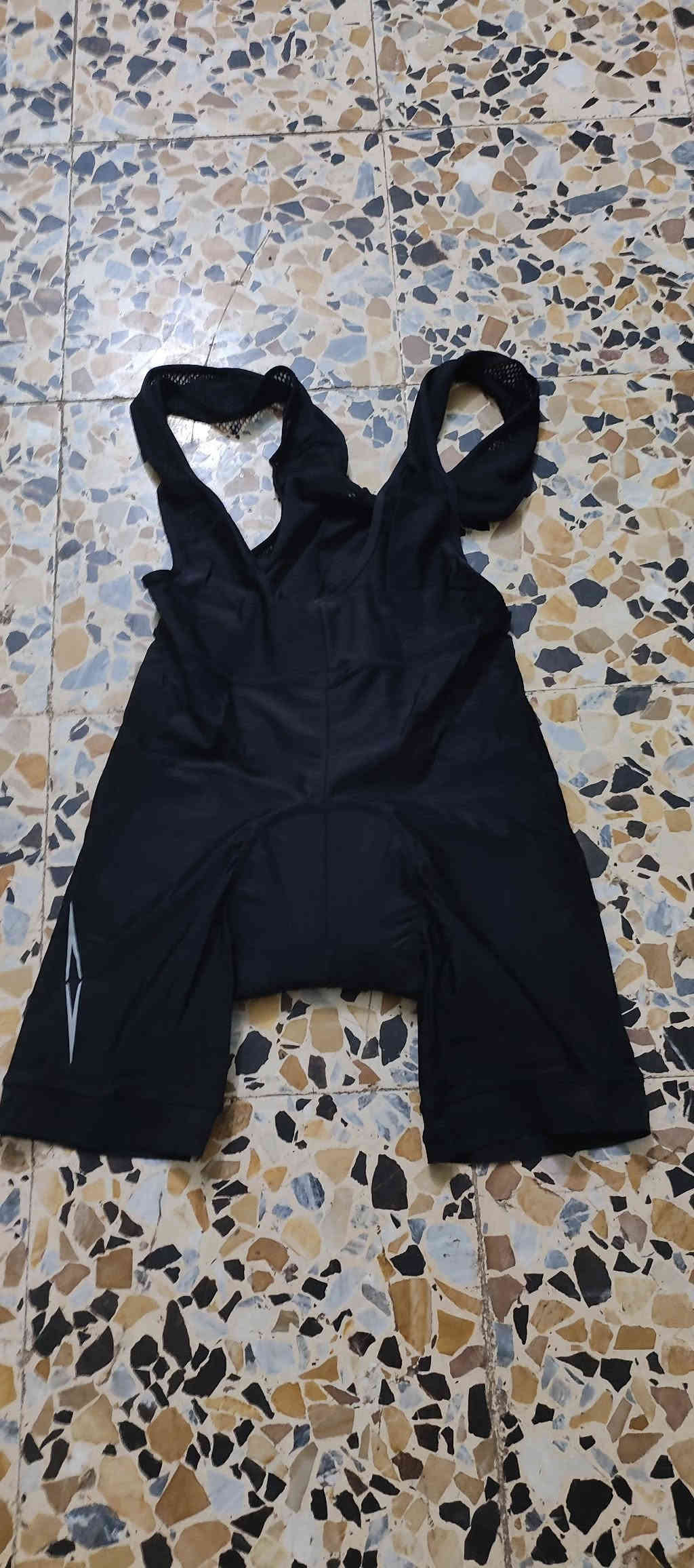 غراض دراجه الهوائيه للبيع
السعار و تفاصيل تحت كل صوره
يوجد توصيل الجميع محافظات العراق 
***********
