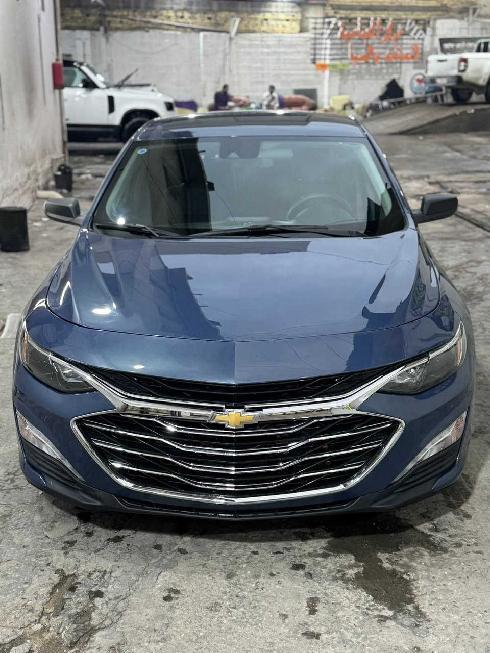 شوفر ماليبو 
موديل24
حره بدون رقم
ضرر بنيد وجاملغ بدون دواخل
ماشيه 80 ميل
مواصفات عاديه
سعر130 وبيهازمجال
مكان بصره
***********
