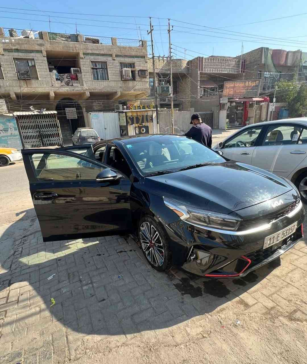 السلام عليكم  سيارة فورتي للبيع.
موديل 2023
المحرك 1600 توربو GT🔥
سياره وارد امريكي حادثه جاملغ أمامي فقط لا غير بدون ايرباك  موجوده صور الحادث بالمنشور
 سياره فول مواصفات واحد على واحد 
فتحه 
التشغيل عن بعد
الرادار الأمامي.
اتو هولد 
القيادة الذاتية
تحديد مسار
نقطة عمياء
حساسات 360 درجة
سماعات  🔊 harmn Karon
كروز تثبيت سرعه
ستيرن حرف D
شاحن واير ليست
اناره ترحيب 
كشن كهرباء 
شاشه ابل كار بلي
تخم تاير جديد 
رقم بغداد مشروع وطني
لسعر 170$ وبيه مجال حك جيه 
مكان دوره لمعلمين 
رقم *********** تواصل وبي واتساب
لخاص لماسنجر مغلق 🔒
