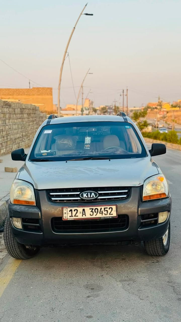Sportage 2007

كيا سبورتج 
الموديل : 2007
گير محرك شرط
السيارة مرتبة داخلها مرتب 
بدون اي صبغ بيها فقط شوية ملاحظات خارجية مثل التقحيلة الكدامكم بالبوند وشخوط بالصفحة
الرقم نينوى الجديد داخلة هزة 
السيارة باسمي شرط التحويل 
السعر 95 $
للتواصل
***********
