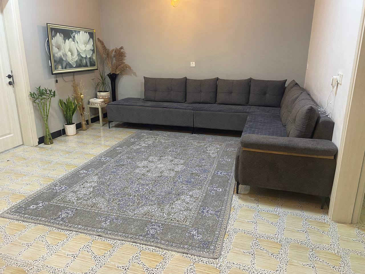 منزل للبيع - موقع تجاري مميز
المواصفات:
​المساحة: 140 متر مربع. رقم
​الموقع: يقع مباشرة على الشارع العام (موقع استراتيجي).
​التصميم: يتكون من طابقين:
​الطابق الأرضي: يحتوي على مخزنين (مستودعين) واسعين.
​الطابق الثاني: منزل سكني كامل وجاهز.
​للمزيد من المعلومات والتفاصيل، يرجى الاتصال على الرقم التالي:
📞 ***********
