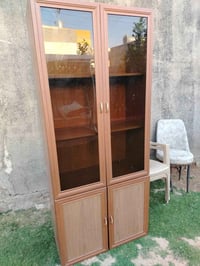 معرض • ثلاث قطع