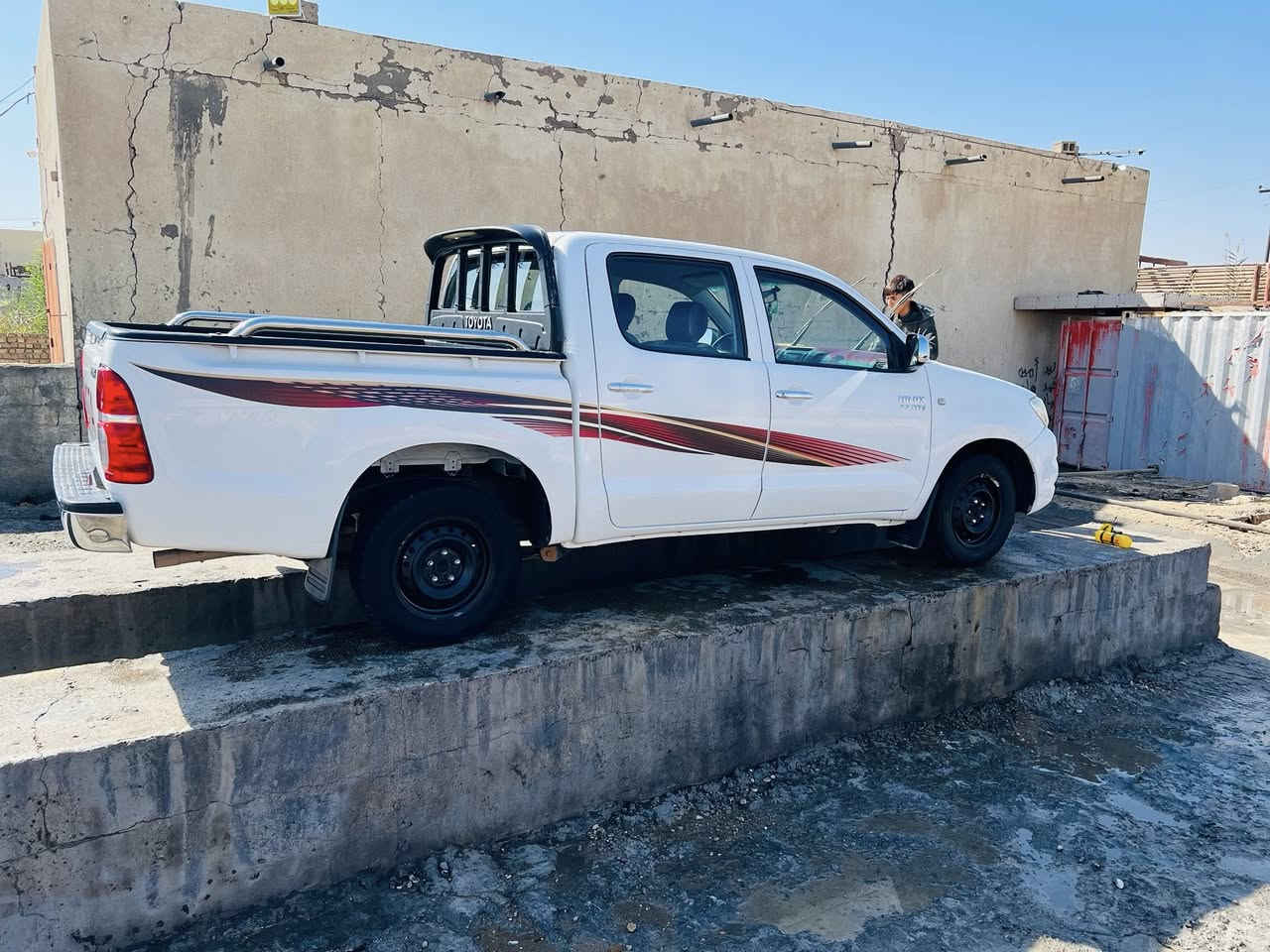 سلام عليكم سياره للبيع فلاونزه 2008 سياره مكفوله كفاله عامه كير ومحرك وصدر وتخم تاير رقم قادسيه لسعر 145 وبيها مجال مكاني سياره المحموديه رقم الاهاتف ***********.       ***********.
