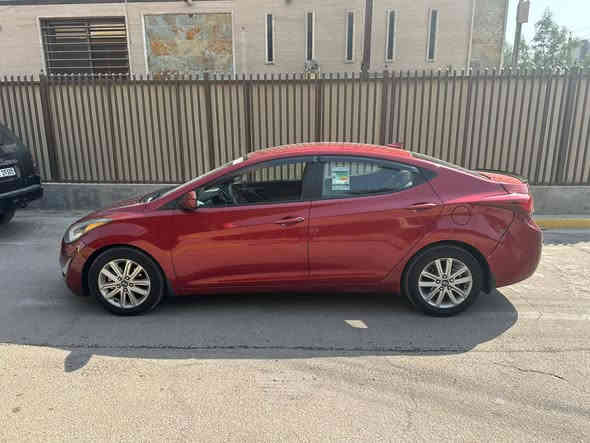 السلام عليكم 
النترا موديل 16 أمريكي 
حادث خلفي قبق جنطه
وجاملغ خلفي 
وبنيد بس صبغ بدون ضرر
بيه صبغ 3 قطع صبغ 
بجم كبس 
مكينه 1800دوش 
وكير مكفولات 
ماشيه 110 ميل 
موصفات السياره 
نص فول
تبريد وحداديه جاهزه السياره 
مكان السيارة بغداد البلديات 
السعر 107وبي مجال
***********
