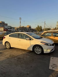 كيا فورتي • ٢٠١٧ • ماشيه ٩٠٠٠٠