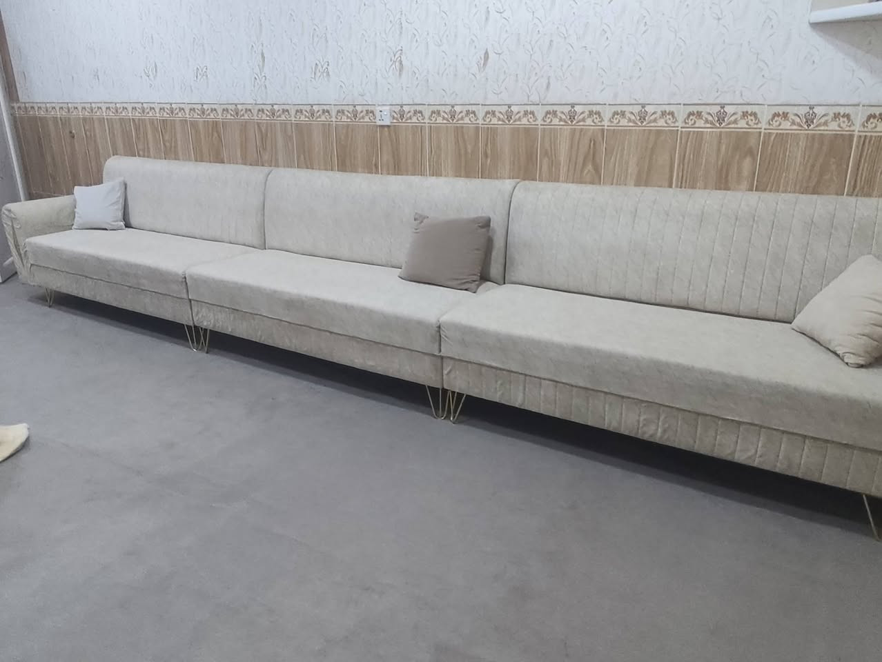 ئەم قەنەفانە بۆ فرۆشتن کەم بەکار هاتووە 
بەتەپڵەکەکانیشەوە ۱٥نەفەریە لەکەلارم 
(***********)
