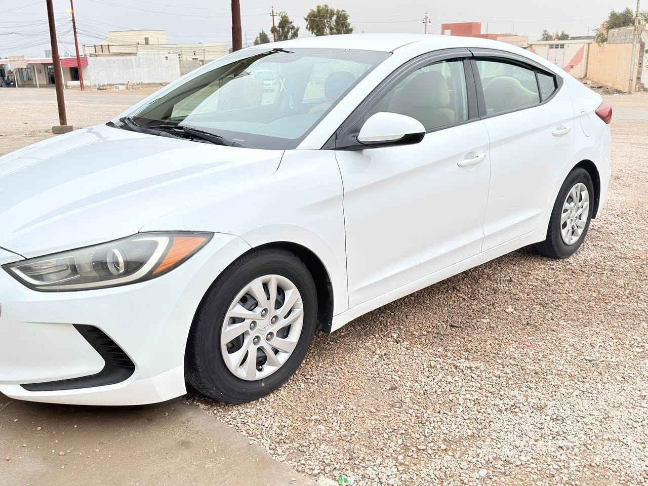 للبيع هيونداي النترا موديل 2018 وارد امريكي رقم بغداد سياره جاهزه من كلشي بس بيها جنطه مبدل بلادي ورش نصف جاملغات خلفيه السعر ١٣٠ وبيها مجال مكان السياره الرمادي زنكوره  ه‍ــ ***********
