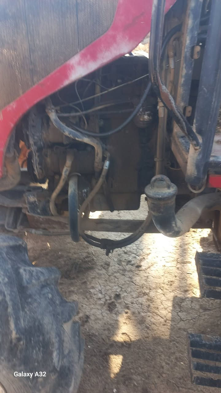 ماكينه للبيع امتراك هندي محرك معمر جديد لا دخان ولا تبخير فقط عطلها صينيه مال الكلتش مكاني بغداد ابو غريب الحمدانيه الاولى وهذا رقم وسعرها 8 بها مجال كلش قليل والماكينه منافيس***********
