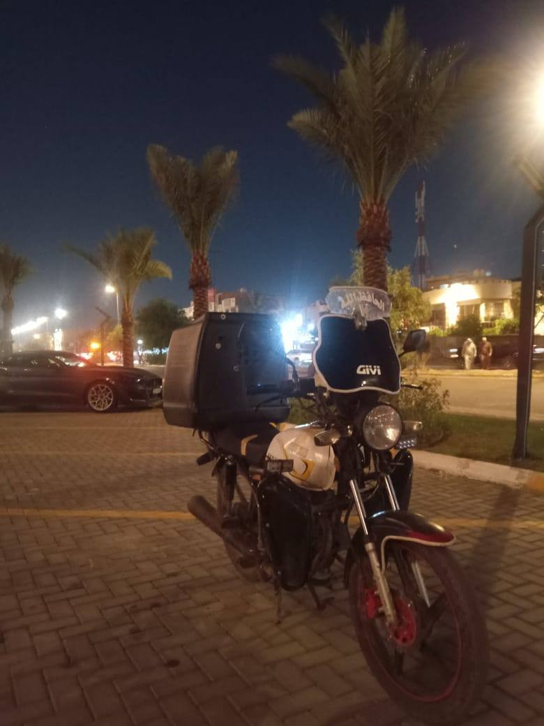 سلام عليكم  دراجة سونلنك ماكس موديل ٢٤ سعر (٦٠٠) بيهة مجال بسيط مكينة نضيف كهربائيات شغال دراجة خدمية تفيد دلفري بيهة نقوصات بسيطة (كلك بدون اوراق اتكفلك سرقة) مكان بغداد حي العامل المنحانية للتواصل ***********
