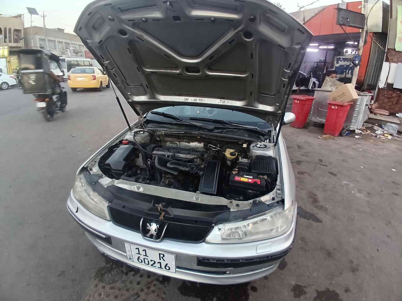 بيجو  ٤٠٦  2001 مكينه 2000 كير اوتماتيك تبريد شغال تخم تاير جديد باتري جديد جام كهرباء برده بلادي كهربائيات كلها شغاله رقم انكليزي جديد شررط التحويل السعر ٣٧ ملاحظه الكير النمره ال٣ يوصل الرون لل٣ يله تبدل العنوان بغداد البياع الشرطه الخامسة *********** بغداد
