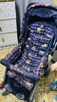عربانة طفل