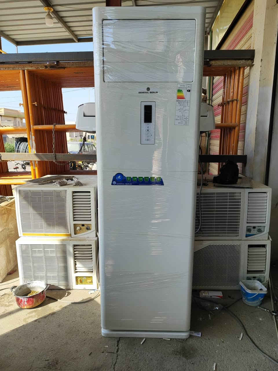 كنتوري 3طن جنرال سيبيريا الاصلي  تدفئه تبريد  بدون تصليح
نضافه 95💯. اخو الجديد 
كامل ملحقاته كيبلات ريمونت بواري جديد 5متر 
ضمان شهر.  شرط الشغل  
متوفر مراوس بالعاطل 
العنوان الحديد المدخل الاول 
متوفر نقل وتنصيب 
***********
