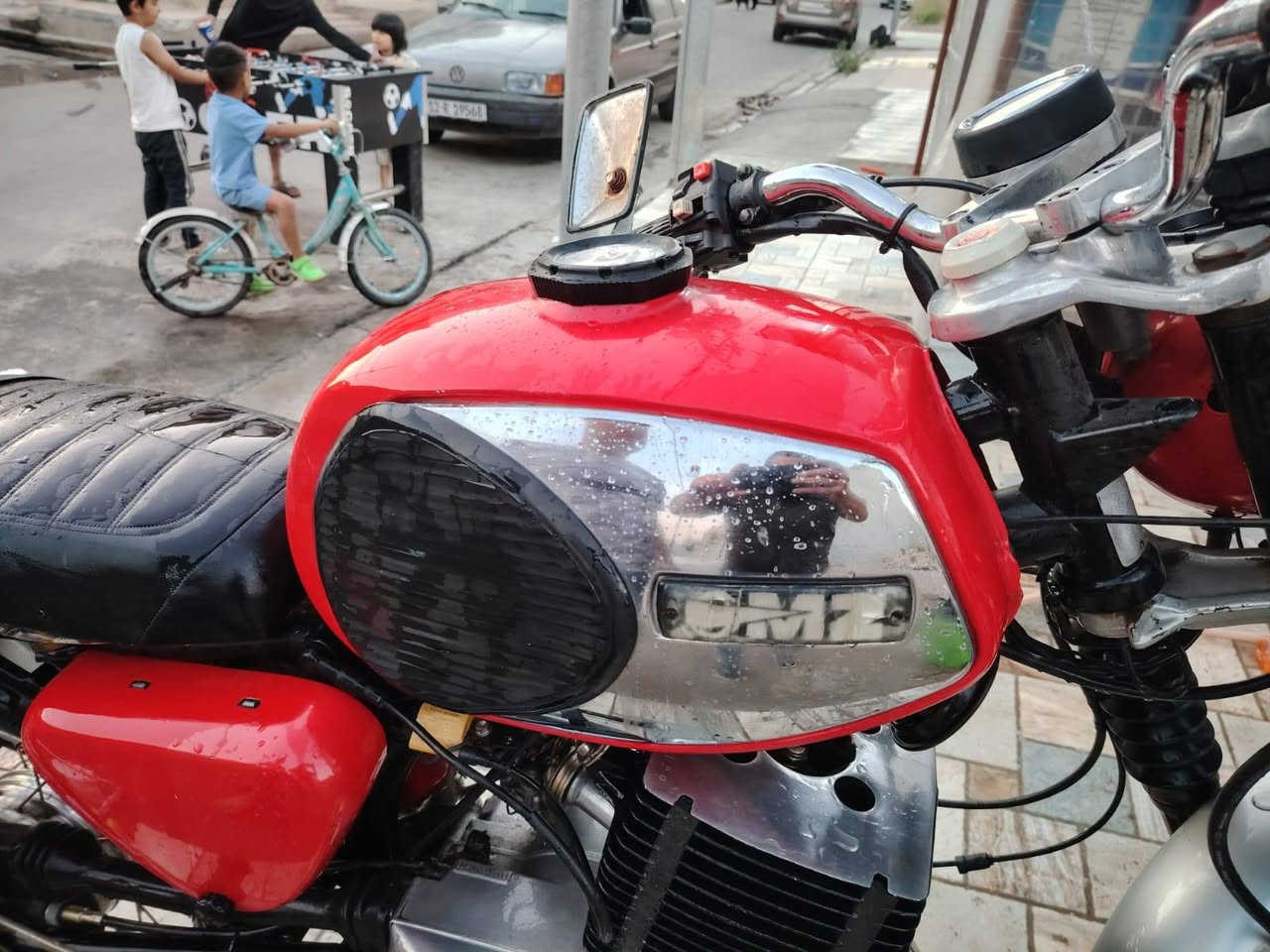 موطور 81mz 
محدث 
دسك شغال رقم سنويه بي بكن صوت قليل كهربائيات شغال لتواصل ***********
