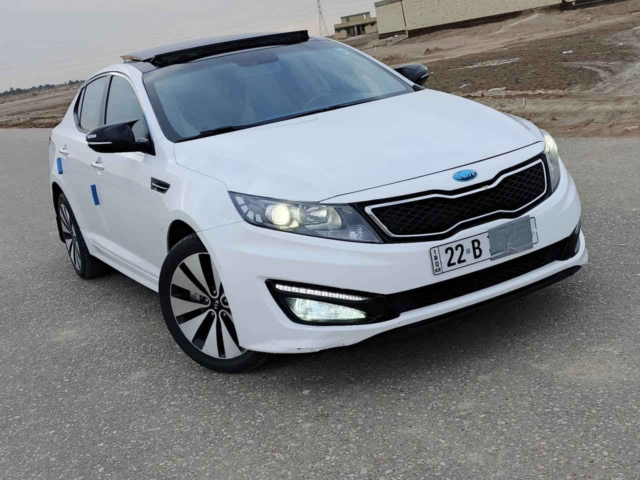 اوبتما 2013 خليجية فول مواصفات 1/1 للاخير
مكفوله كفاله عامه فقط بارد بسيط جدا موضح بالسونار 
رقم وسنويه وهزه جدد اربيل
مكينه 2400 دوش وكير مشروطات 
تبريد وحداديه كله تمام جديد 
ماشية 160 الف فقط
السعر 147 مع المجال 
العنوان بابل 
***********
