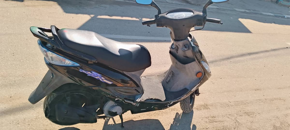 كامكو جي فور صار 15 يوم طالعه من حاويه دراجه مكفوله من تاير لتاير ما عايزه برغي *********** مكان دراجه ابو صخير
