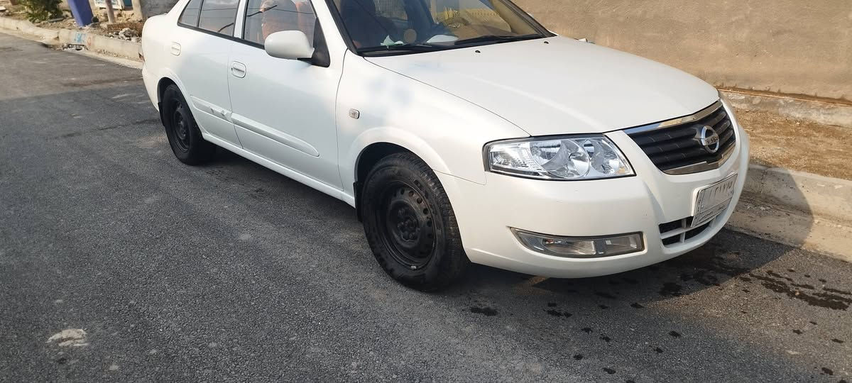 نيسان سني للبيع موديل 13
مكفوله ما عدا الي ماشر بالصورة شخطتها بالباب مال كراج وصبغته محرك كير كهربائيات كفاله تبريد تدفئه كل شي شغال السيارة على ايدي صار سنين ماشيه 194 استخدم شخصي بيها منظومه غاز شرط ترايك وين ما يعجبك 
سعرها 118 قابل للتفاوض مكاني كوت مركز المحافظة هذا رقمي*********** بي واتساب 
ملاحظة السيارة ما مشتغله تكسي ولا مستعجل على البيع الي تعجبه اهلا وسهلا بكل وقت
