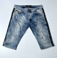 لويس فيتون • شورت نوادر • قياس ٣٢