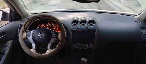 سلام عليكم للبيع نيسان ايلتمه 2009 ابيع ع حادثه رقم بغداد تحويل  مباشر السعر 40والاستفسار ***********
