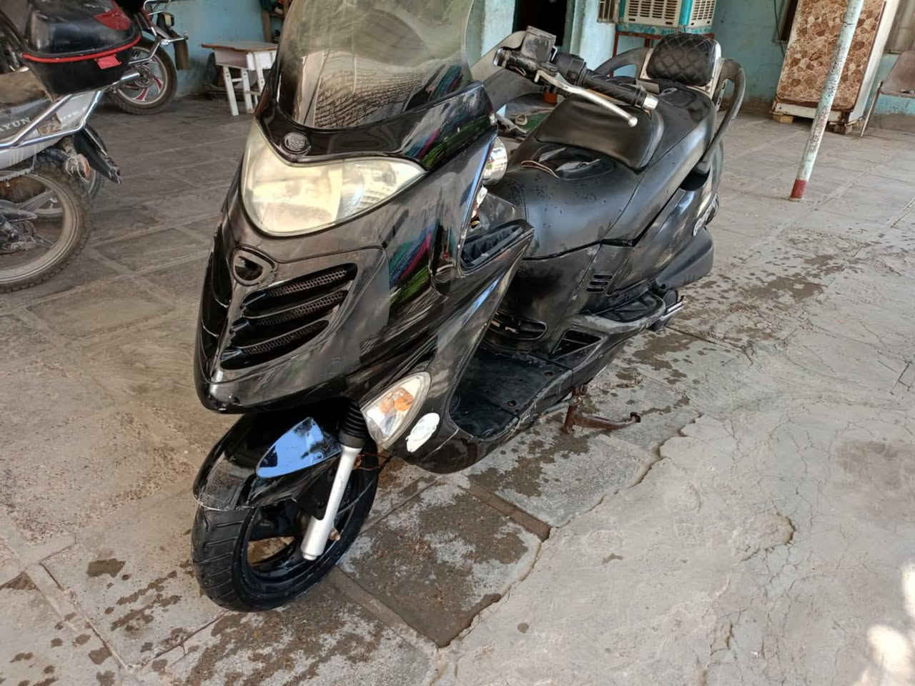 السلام عليكم دراجه كامكو دنكه للبيع ضفيره جديده كابريتر جديده كهربايات كلها شغاله راديتر الدراجه جديده جاهزه من كلشي بسس ادير وماتشتغل ماعرف شنو السبب لاستفسار عله الرقم....***********
