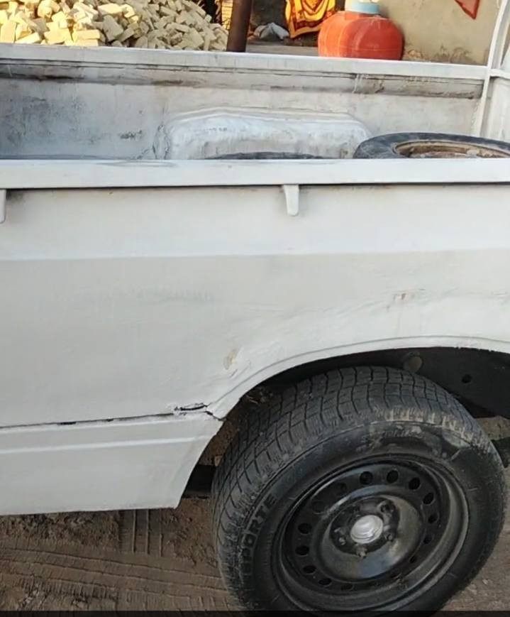 سلام عليكم سياره للبيع موديل 80 مكينه كير شرط الباقي شوف العين رقم مثنى  عنوان اسماوه اسعر 15 وبيه مجال ***********
