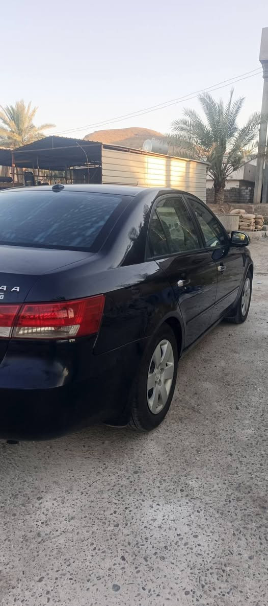 سوناتا 2008 وارد امريكي محرك 2400 ضررها شويه بلتكمه محرك وكشر خير من الله محرك شرط مامفتوح رقم صلاح الدين سعرها 107وبيها مجال للاتصال ***********
