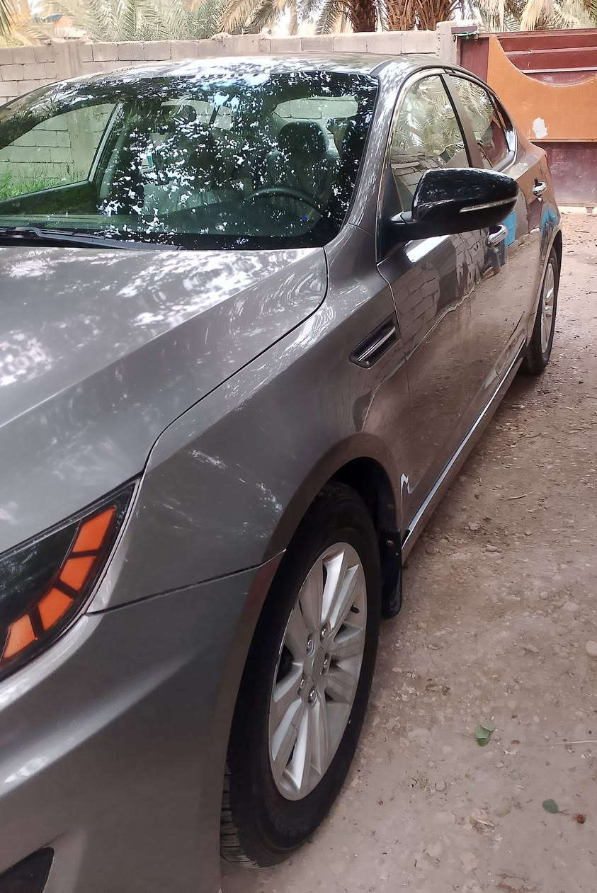 سلام عليكم
اوبتيما 14
امريكي بيه 3 قطع بيه صبغ بدون دواخل 
 سنويه جديده رقم انكليزي  
هزه جديده 
سياره مابيه نقص خير من الله 
سعر117
اتصال***********
