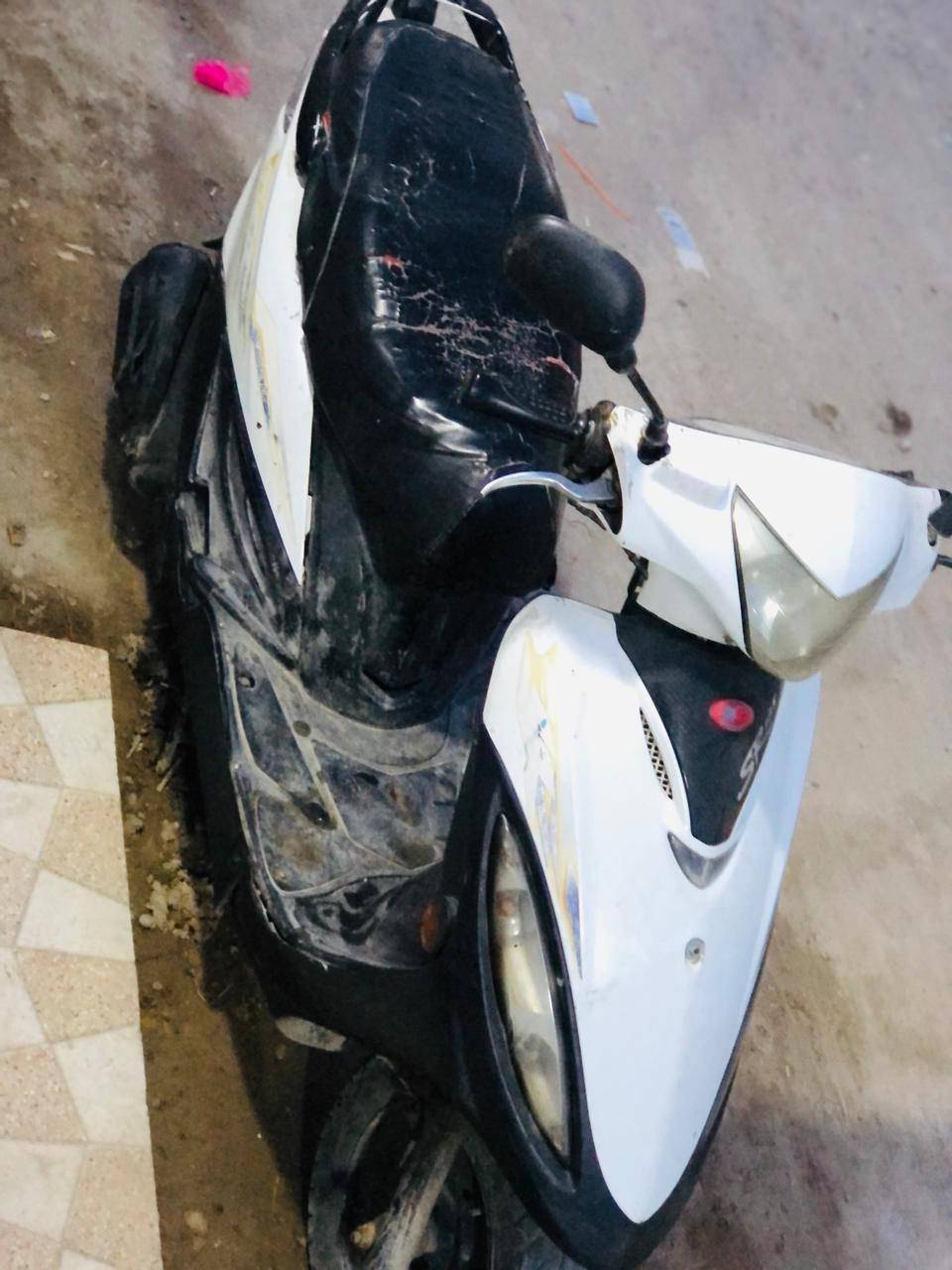 دراجه جي فور نضيفه تشتغل نكره سلف تجفيت جديد دراجه ناعمه اروسه بكامكو حتلاو كامكو بيه دخان اروسه عادي فقط بس كامكو اروسه***********
