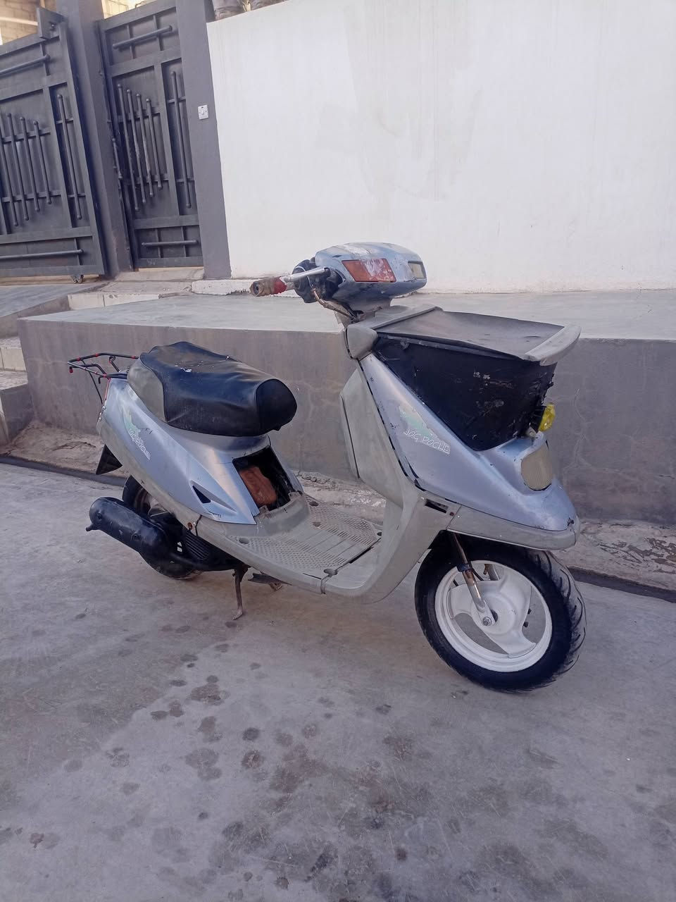 سلام عليكم ماطور ياماها للبيع نضيف كهربايات شقاله كفراته بلادي محرك مامفتوح شلعه ومعدل ✈️ تايرات جديده هندر واحد يشتقل صوته ناعم السعر 175وبي مجال الشراي يخابر ***********
