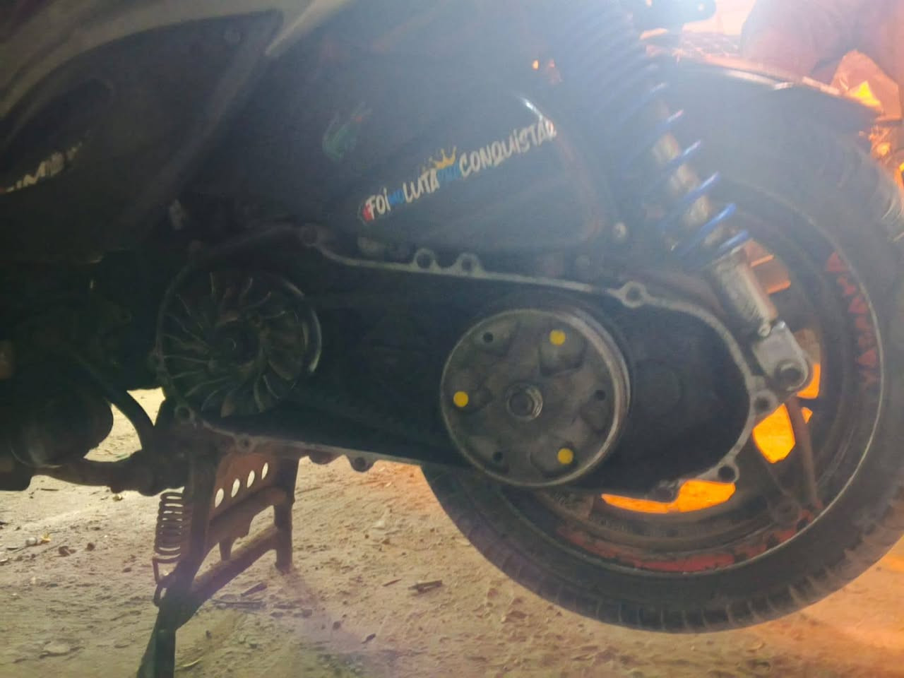 السلام عليكم دراجه سكنس فحل ياباني دراجه نضيفه وحلوه دراجه نقصه بريك خلفي بس وكفر امامي السعر 400 وبيه مجال بصيط المكان بغداد حي اور الرقم *********** اتصل وبل خدمه
