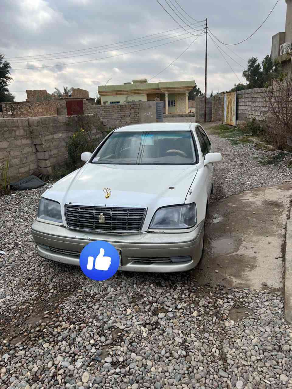 السلام عليكم سياره ملكه للبيع 
محرك كير شرط الصدر جديد تبريد تدفئا فول طخم تاير جديد ادوات والكشرشوف العين نضيفه حيل قرفة جديدة السعر 29 وبيها مجال وذاء مراوس حسب الغناعه ***********
