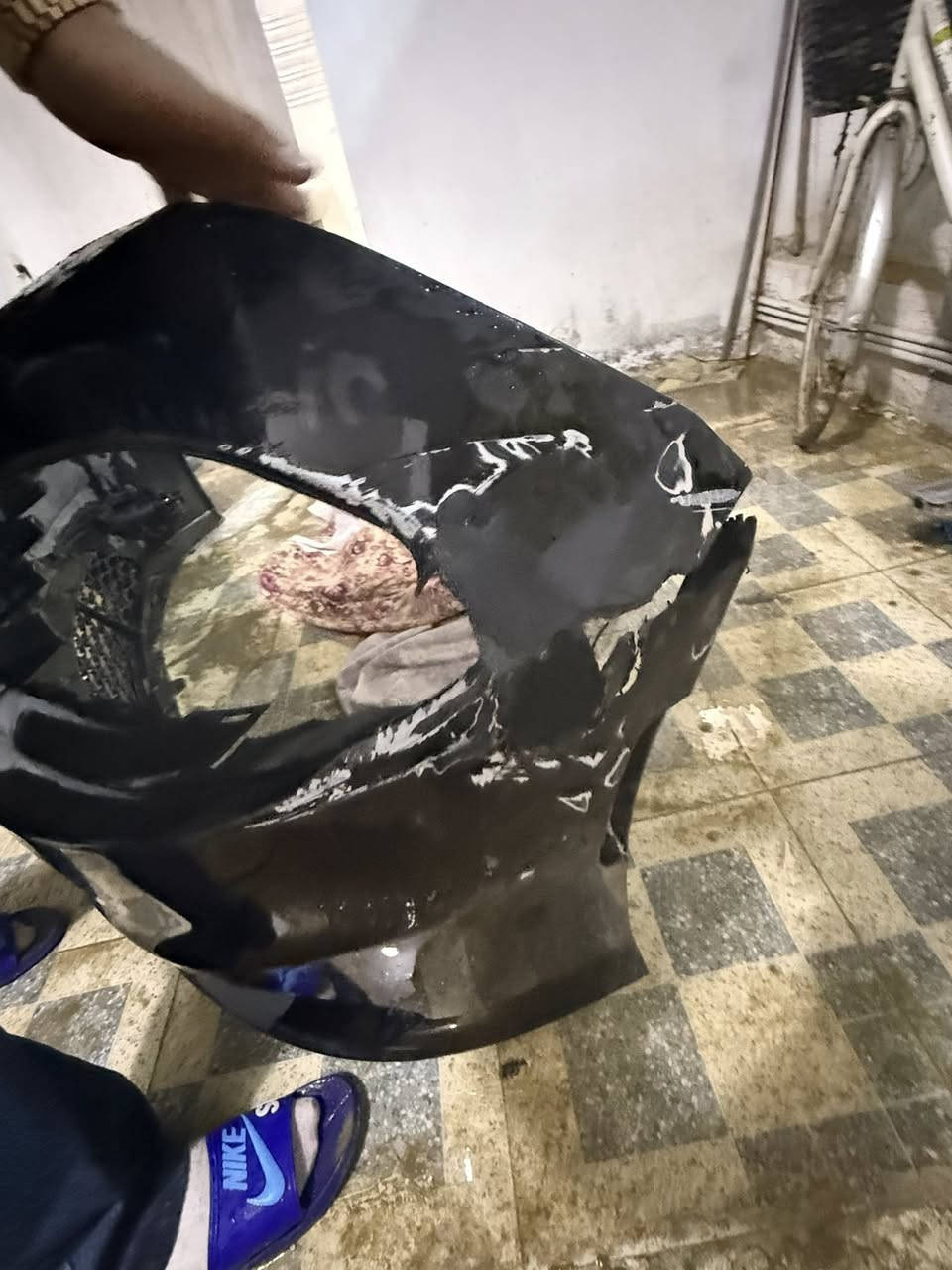 دعامية Srt مكسورة  شبابيجه كامله  ب60وبيه مجال مكانية حلة حي المهندسين *********** الي تفيده يراسلني  واتساب  حتى قواعد براجكتوراتها وياه (العدسه فارغه)
