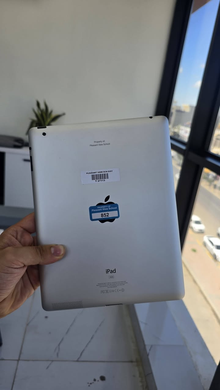للبيع آيباد Apple iPad 2 بحالة ممتازة ✨

✔ ذاكرة 16GB
✔ البطارية ممتازة وتدوم لفترة جيدة 🔋
✔ الشاشة سليمة
✔ الجهاز نظيف جداً
✔ مناسب للدراسة، التصفح، اليوتيوب واستخدام الأطفال

الجهاز استخدام خفيف وما بي أي مشاكل 👍
السعر مناسب جداً

للمهتم مراسلة خاص 📩


**إذا كنت صاحب هذا الإعلان وتريد حذفه لأي سبب، رجاءا أرسل رسالة إلى الدعم الفني**