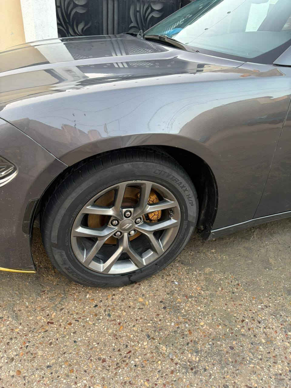 جارجر 2016 sxt
تو  ويل اصل السياره 

كشنين كهرباء 

شاشه صغيره 

تبريد ثلج 

حداديه جديده 

تخم تاير 

كير

مكينه كفاله 

رقم بغداد ب اسمي 

جديده وجاهزه مال جناي 

ولا كلوب مشتغل بالدشبول 

صور الحادث مرفقه بالمنشور 

السعر ١٧٠ $ وبيها مجال 

***********
