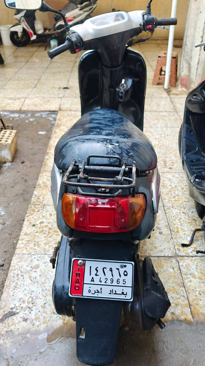 سلام عليكم دراجتين بيجي وقرده  البيجي ١٥٠ وبيهه مجال حك لجيه ولقرده نكرة سلف جديده ستان حساس كهربائيات كله شغال خرسه لسعر ٢٢٥وبيهه مجال  عنوان لثعالبه ورة سيطرة الشعب . ***********
