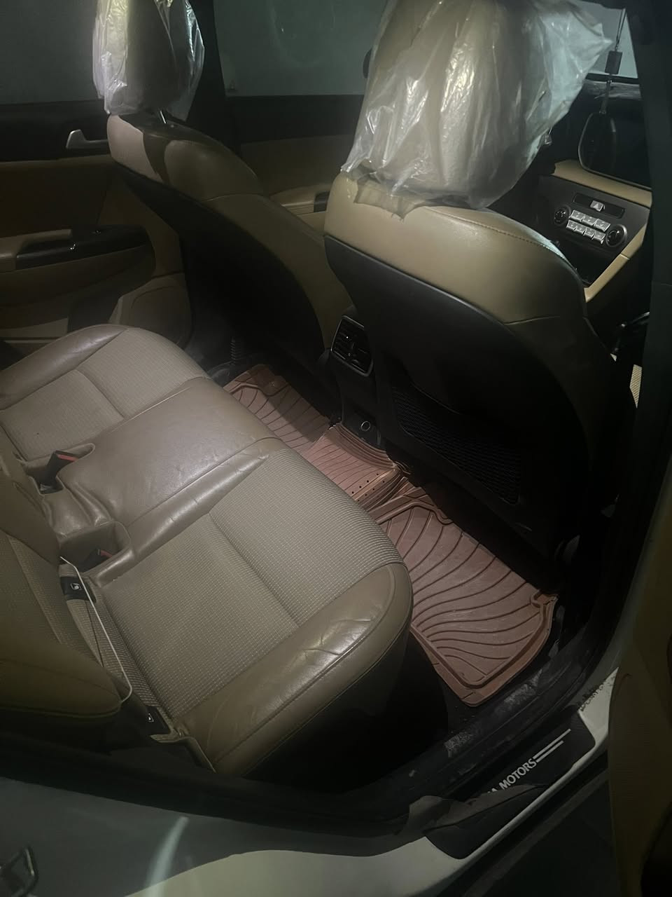 السلام عليكم سبورتج للبيع موديل 2018 لون أبيض رقم بغداد 
المواصفات فقط بانوراما سويج مري شفط 
محرك دوش 2400 مكاني الحله 
***********السعر. 182
