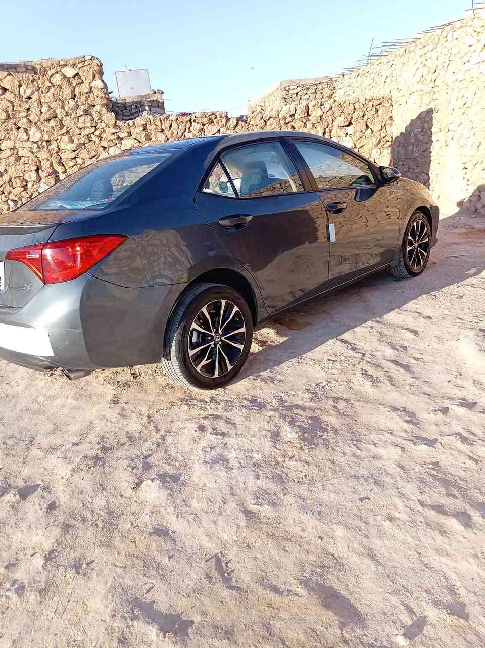 للبيع كورلا موديل 17 SE رقم 📱 اربيل هزه جديده سنويه 2030  سعر 140 وبيها مجال ضررها جاملغ خلفي جهت سايق بدون دواخل بجم كبس گير ومحرك كفاله طخم تاير مكان سياره لانبار عنه شرط تحويل الاستفسار ع رقم 📱 ***********
