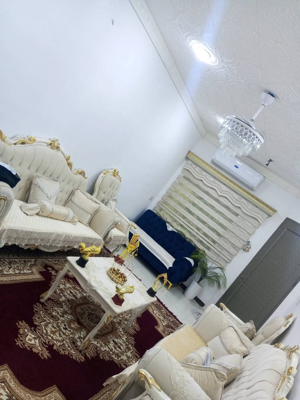 🛑 أعلان 

دار طابقين للبيع طابو ملك صرف 

🌍الموقع خلف اسواق روكان قرب ماركت علي كواع 

المساحة 125 متر 

الواجهة 6.5 متر 

☎️ للاستفسار اتصل ***********

أو مراجعة المكتب الكائن شارع العام بأتجاه بغداد مقابل حلويات علي الحمداني وصيدلية سما طوز 
ومن الله التوفيق 🏡
