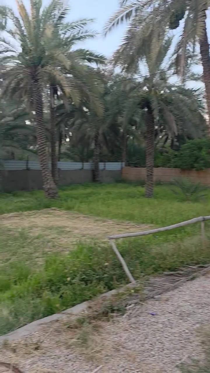 قطعه للبيع ١٠٠٠ متر تبناع ٥٠٠ او ١٠٠٠ بسعر مناسب جدا طابوا سند ٢٥ مباشر مع صاحب الارض 
واجهه ٤٠ ونزال ٢٥ 
للاستفسار 
***********
***********
