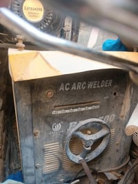 للبيع مكينة لحيم سعرها 250 الف بيها مجال مكاني بغداد تاجي الرقم 077059...