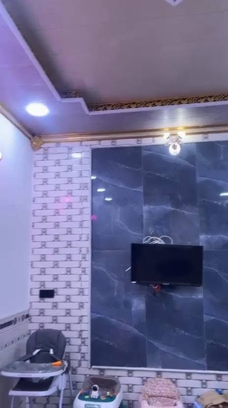 السلام عليكم بيت في مجمع بيتي الثاني للايجار  قرب مجمع السلطان قفله 250.قفله ونهايته 250
***********
