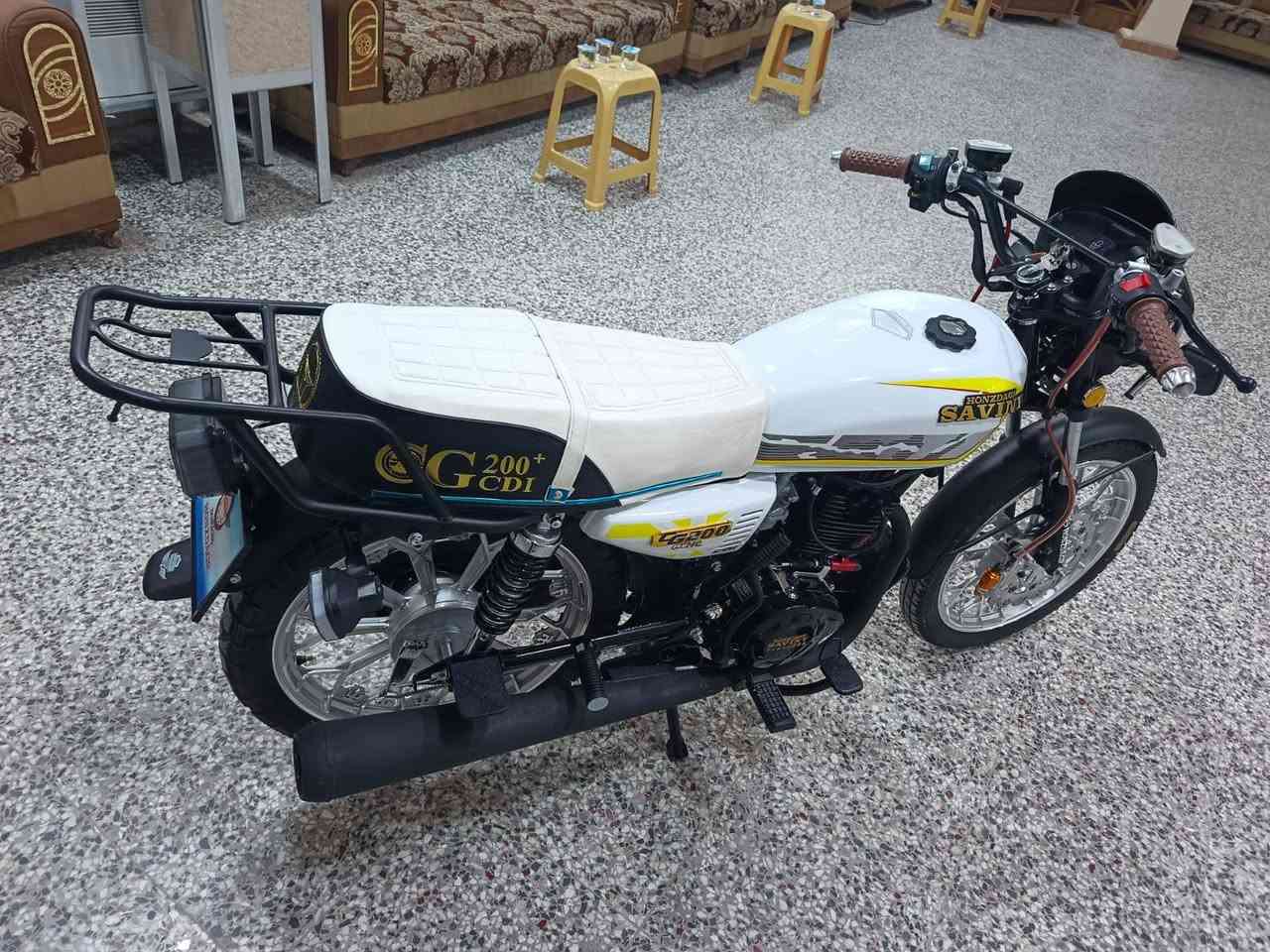 دراجه سافان موديل 25 محرك اسود محرك 200 دراجه جديده لوك شخط مابيه شراي خاص لو يتصل عل رقم ***********
