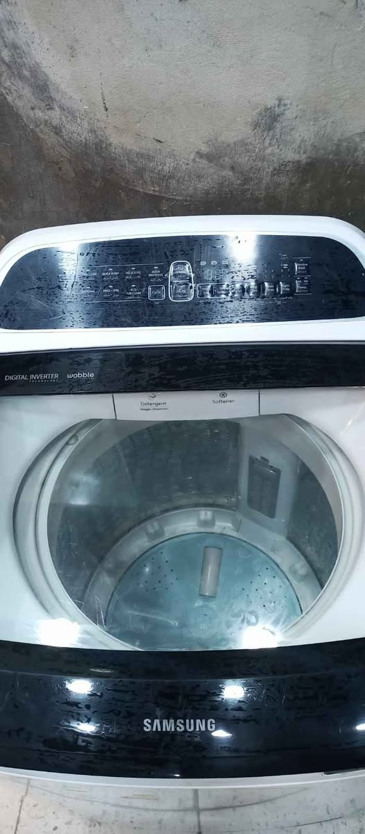 غساله سامسونج انفيرتر 15 كيلو تايلندي الاصلي كلشي ما بيه شغاله على الفحص نظيفه جدا اخت الجديده السعر 300 الف يوجد توصيل بغداد, العراق


**إذا كنت صاحب هذا الإعلان وتريد حذفه لأي سبب، رجاءا أرسل رسالة إلى الدعم الفني**