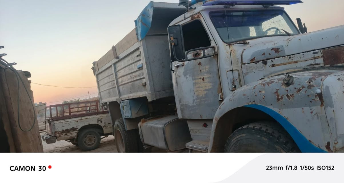 السلام عليكم سكانيا 111 للبيع رقم تئميم
موديل 79 مكلف بنشر للستفسار اتصل 
***********
