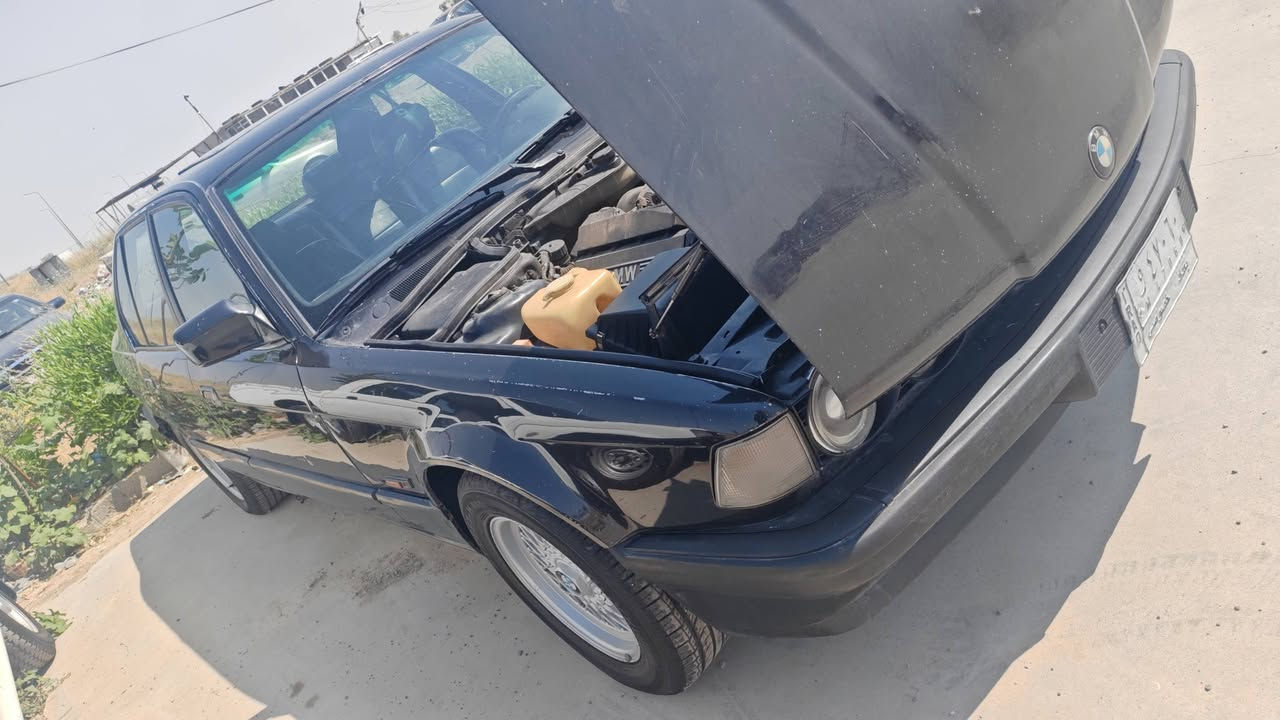 السلام عليكم
بي ام للبيع فقط

موديل 94

فول مواصفات للأخير

حجم 730 محرك 8 سلندر بلاد

كشن جلد كهرباء خزن

بطاين صاج

 دبل جكمجه

السقف جلد حياكه الشمسيات

سلايت شغال

دبل ايرباك

مكينه شرط

تبريد شغال قطعتين

حساسات خلفيه بلاد

سنتر لك شغال

جنجر سيدي بالصندوق

تخم تايرات جدد

صدر امامي خلفي بشرط مي بالشارع

كفاله عامه من الضربه والصبغ السياره وضع الشركه ممصبوغه

سعره مال بيع 48
للاستفار الاتصال ***********
 عنوان ديالى
خانقين
