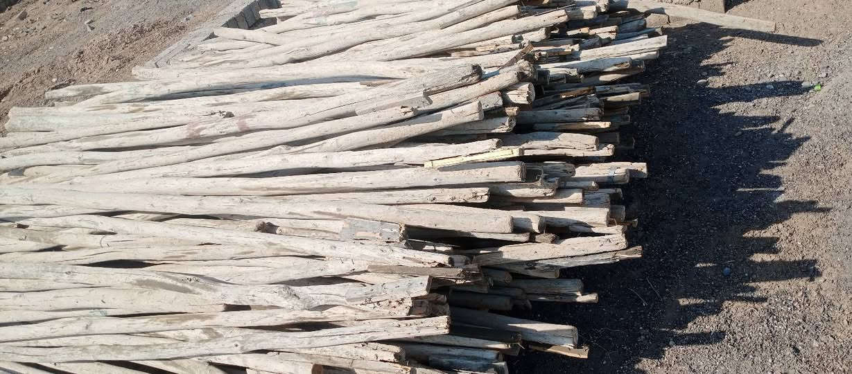سلام عليكم ورحمه الله وبركاته 
خشب البيع  يدك طابق ثاني وكثر 
والباقي شوف الاعين 
الاستفسار تصل ***********
